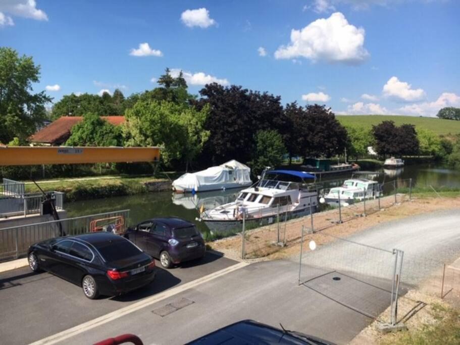 Le Depot Appartement Du Canal 80M2 A Champvert מראה חיצוני תמונה